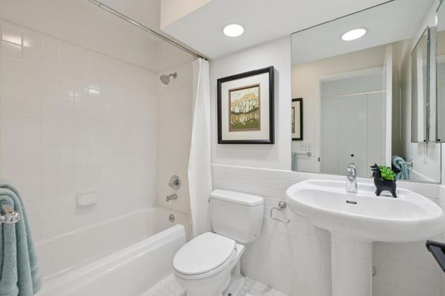 20 Cove Lane, Redwood City, CA 94065