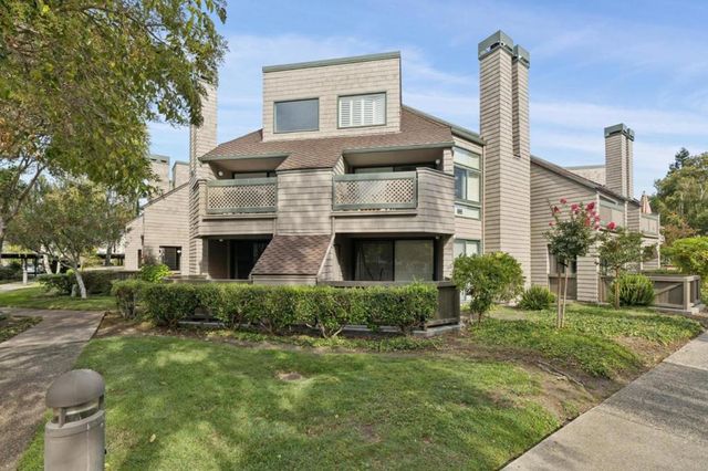 20 Cove Lane, Redwood City, CA 94065