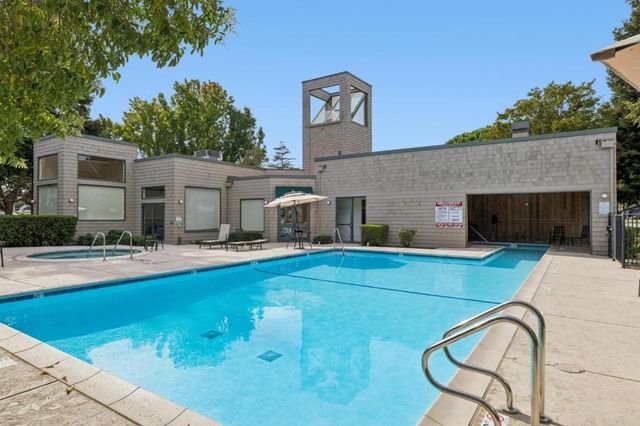 20 Cove Lane, Redwood City, CA 94065