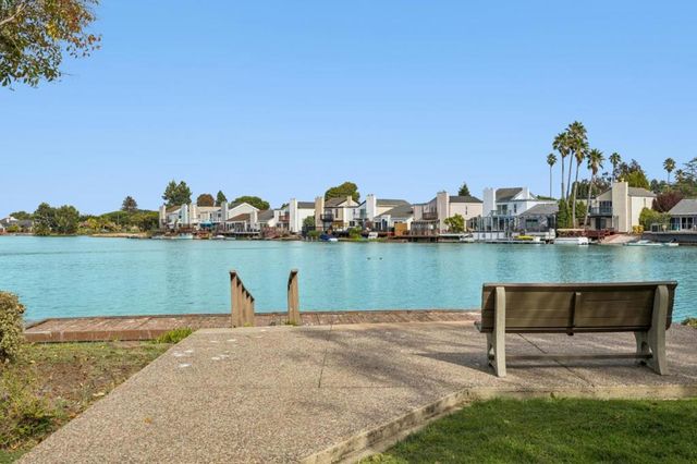 20 Cove Lane, Redwood City, CA 94065