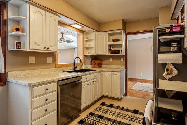 1013 E Main Street, Rockton, IL 61072