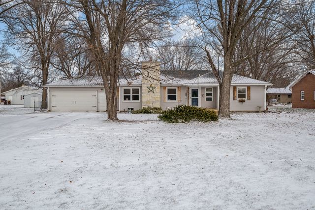 1013 E Main Street, Rockton, IL 61072