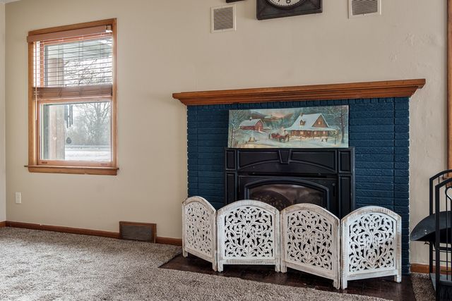 1013 E Main Street, Rockton, IL 61072