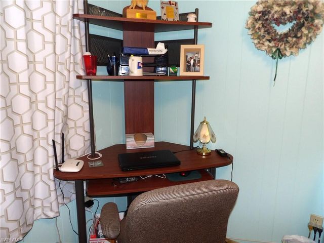 737 KNOTTY PINE CIR, North Fort Myers, FL 33917