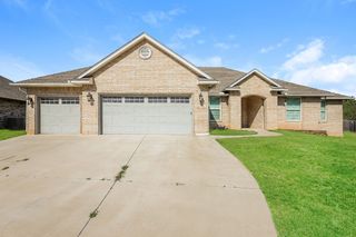 2004 Cade Court, Norman, OK 73071