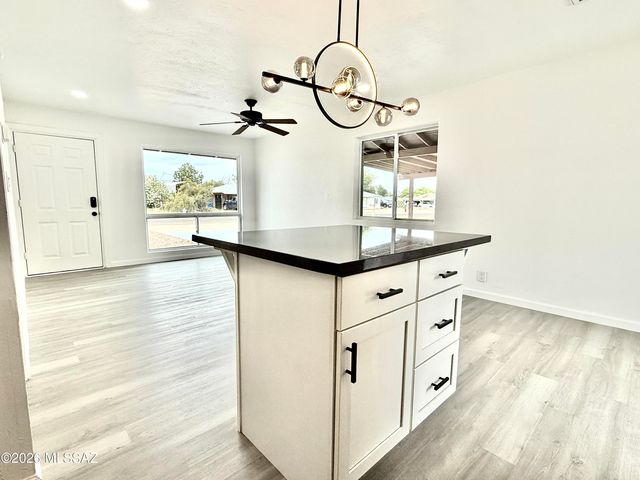 5801 E 30th Street, Tucson, AZ 85711