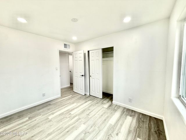 5801 E 30th Street, Tucson, AZ 85711