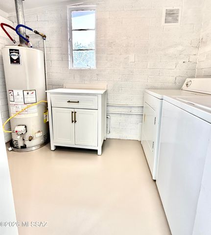 5801 E 30th Street, Tucson, AZ 85711