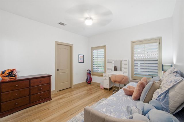 108 Crest View DR, Lakeway, TX 78734