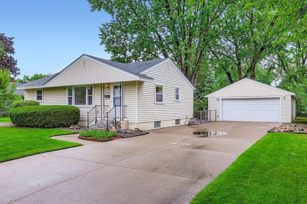 6336 Kyle Avenue N, Brooklyn Center, MN 55429