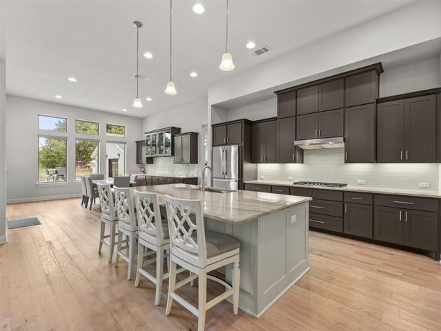 649 Bunker Ranch BLVD, Dripping Springs, TX 78620