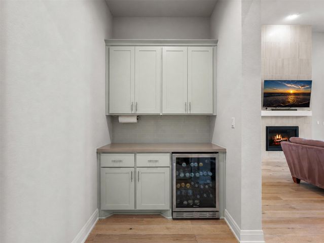 649 Bunker Ranch BLVD, Dripping Springs, TX 78620