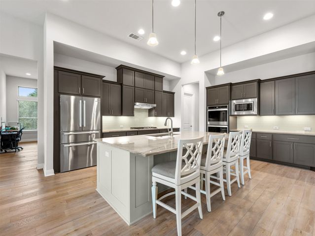 649 Bunker Ranch BLVD, Dripping Springs, TX 78620
