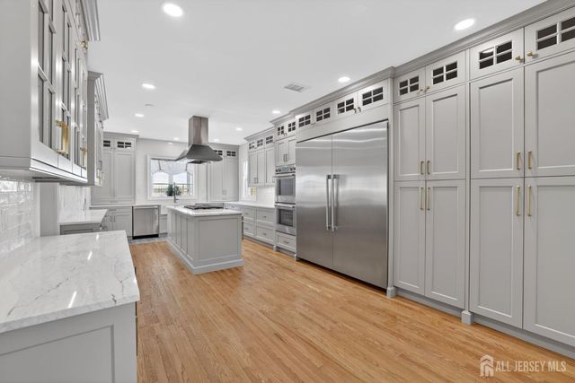 344 Middlesex Avenue, Metuchen, NJ 08840