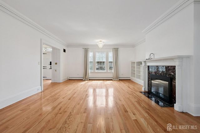 344 Middlesex Avenue, Metuchen, NJ 08840