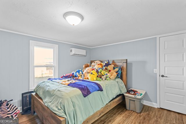 512 Tillman Street, Odum, GA 31555