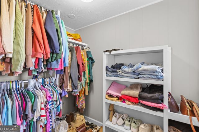 512 Tillman Street, Odum, GA 31555