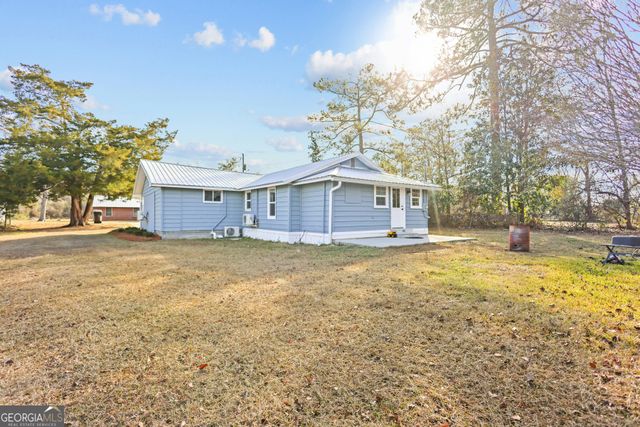 512 Tillman Street, Odum, GA 31555