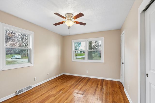 1101 Caulder Avenue, Des Moines, IA 50315