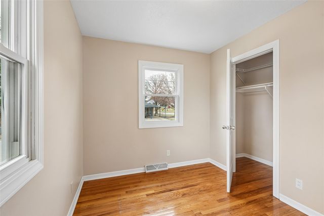 1101 Caulder Avenue, Des Moines, IA 50315