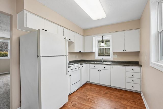 1101 Caulder Avenue, Des Moines, IA 50315