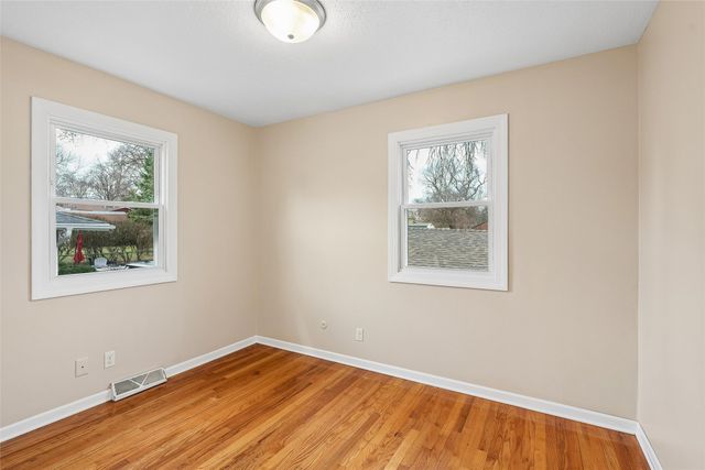 1101 Caulder Avenue, Des Moines, IA 50315