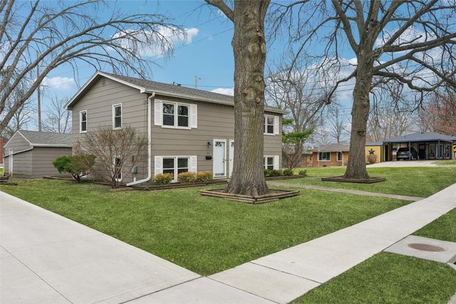 1101 Caulder Avenue, Des Moines, IA 50315