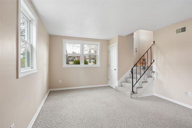 1101 Caulder Avenue, Des Moines, IA 50315