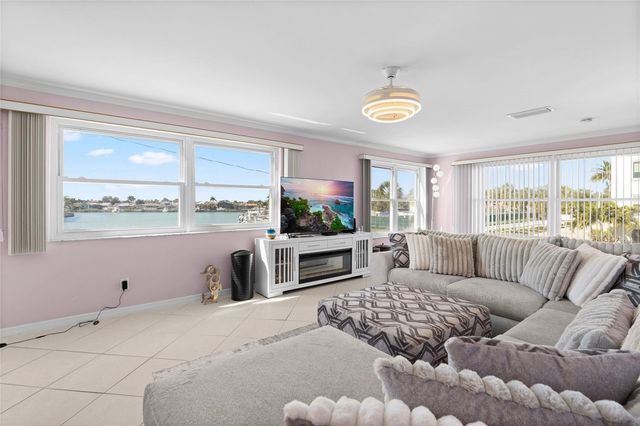 2960 59TH STREET S 215, Gulfport, FL 33707