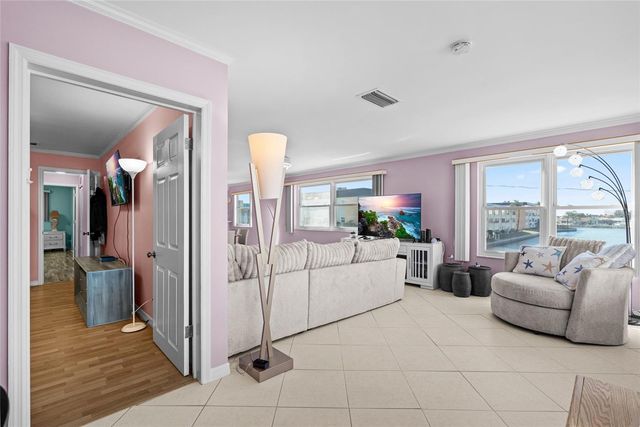 2960 59TH STREET S 215, Gulfport, FL 33707