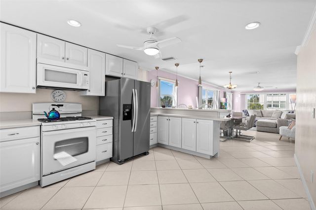 2960 59TH STREET S 215, Gulfport, FL 33707