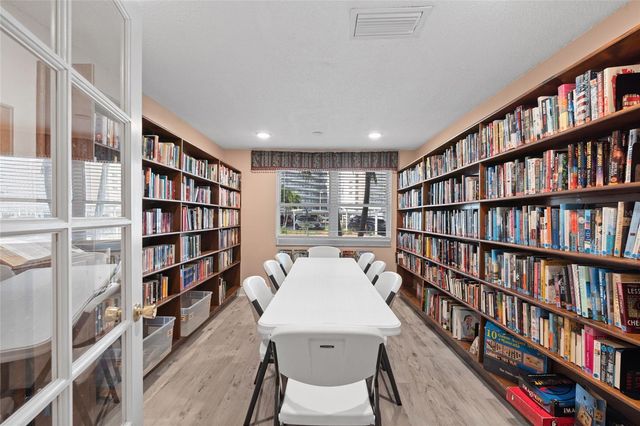 2960 59TH STREET S 215, Gulfport, FL 33707