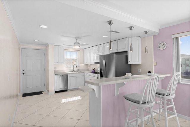 2960 59TH STREET S 215, Gulfport, FL 33707