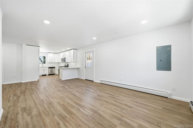 138 Calvert Avenue, Ronkonkoma, NY 11779