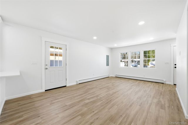 138 Calvert Avenue, Ronkonkoma, NY 11779