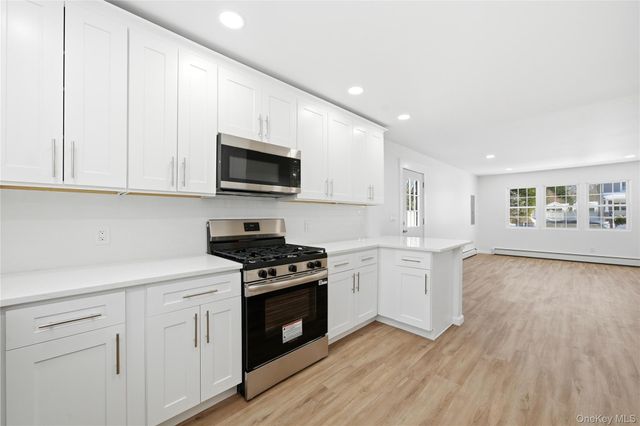 138 Calvert Avenue, Ronkonkoma, NY 11779