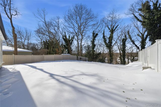 138 Calvert Avenue, Ronkonkoma, NY 11779