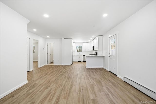 138 Calvert Avenue, Ronkonkoma, NY 11779