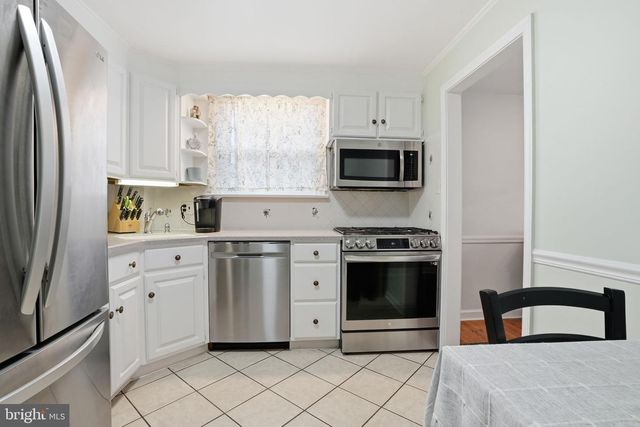 2609 ASHWOOD DR, Havertown, PA 19083