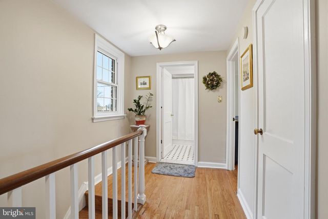 2609 ASHWOOD DR, Havertown, PA 19083