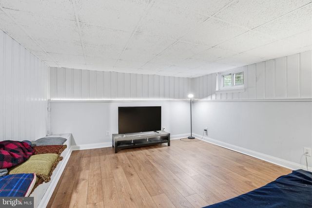 2609 ASHWOOD DR, Havertown, PA 19083