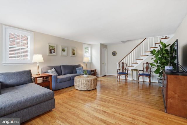 2609 ASHWOOD DR, Havertown, PA 19083