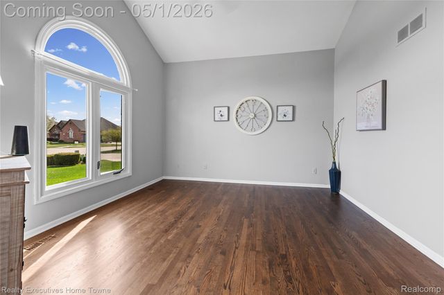 19985 Pine Cone Drive, Macomb Township, MI 48042