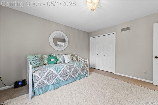 19985 Pine Cone Drive, Macomb Township, MI 48042
