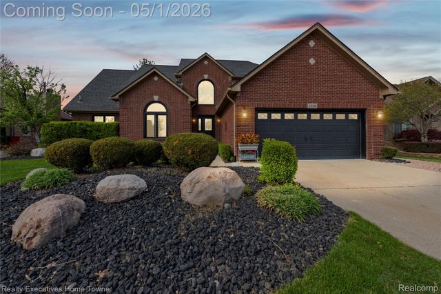 19985 Pine Cone Drive, Macomb Township, MI 48042