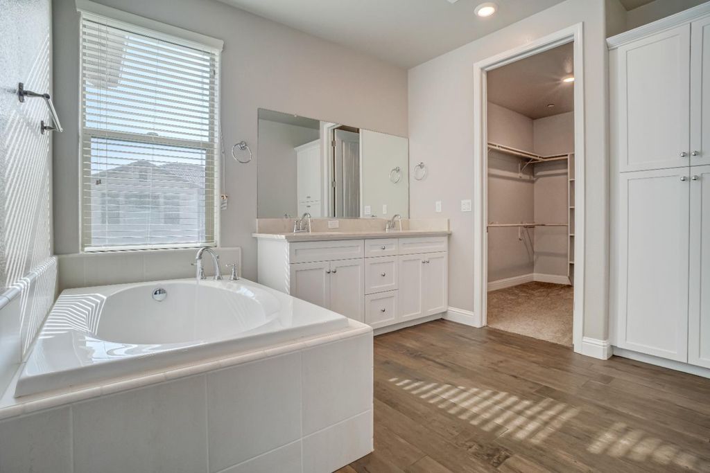 Image 24 of property listing at 2944 Vermont Avenue, Clovis, CA 93619