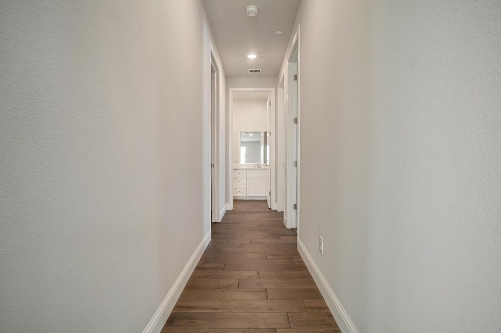 Image 30 of property listing at 2944 Vermont Avenue, Clovis, CA 93619