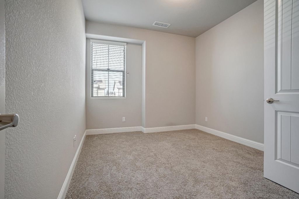Image 31 of property listing at 2944 Vermont Avenue, Clovis, CA 93619