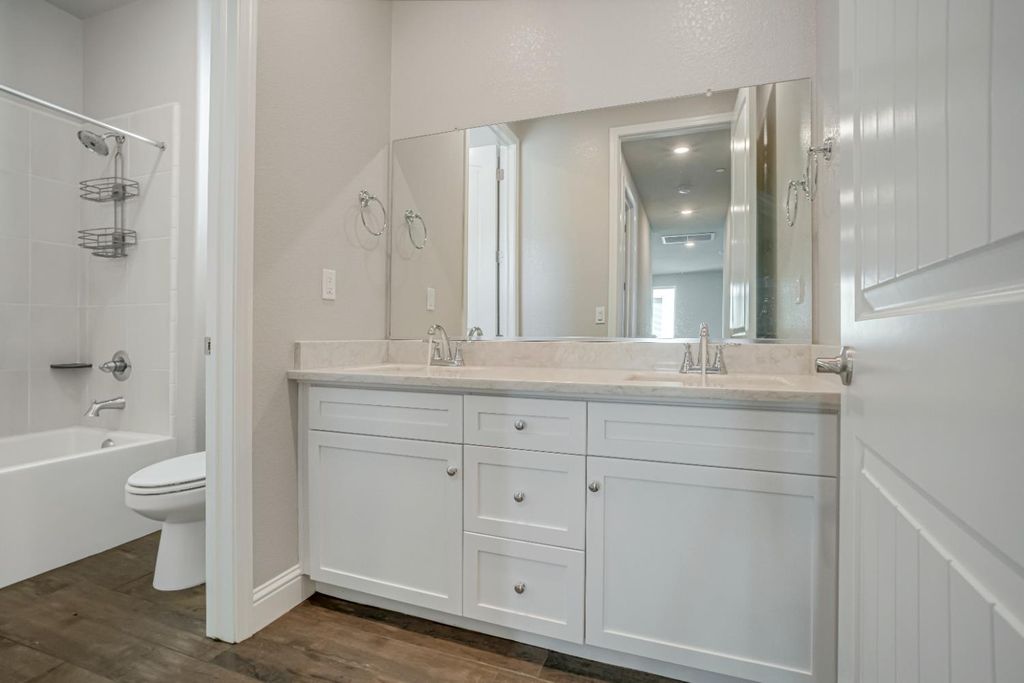 Image 37 of property listing at 2944 Vermont Avenue, Clovis, CA 93619