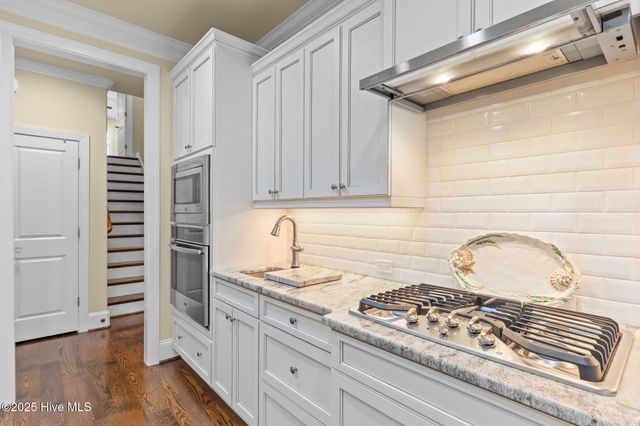 5090 Stoney Point Drive, Leland, NC 28451